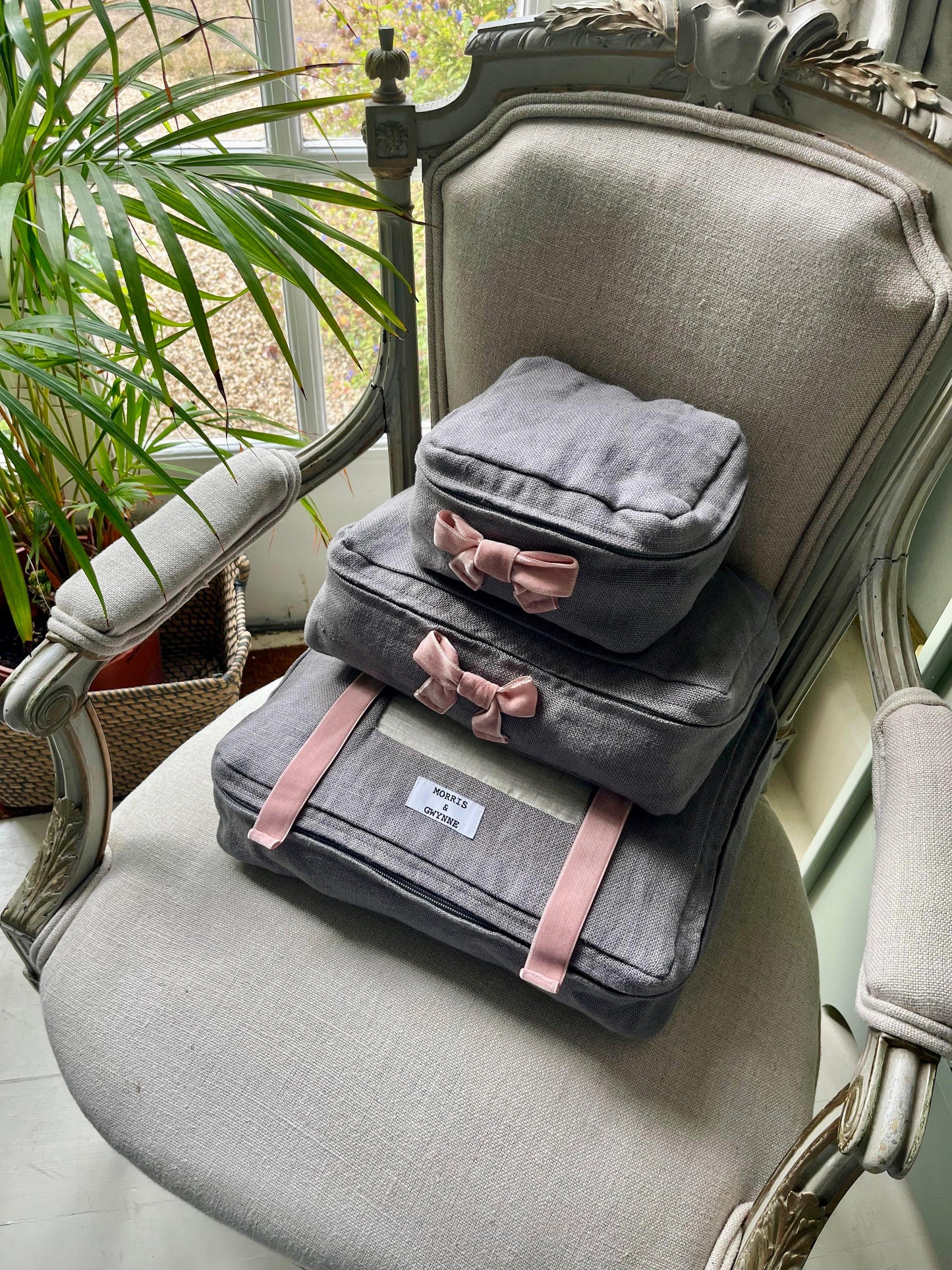 Gozo Grey Luxury Linen Packing Cube – Made in Britain - Large