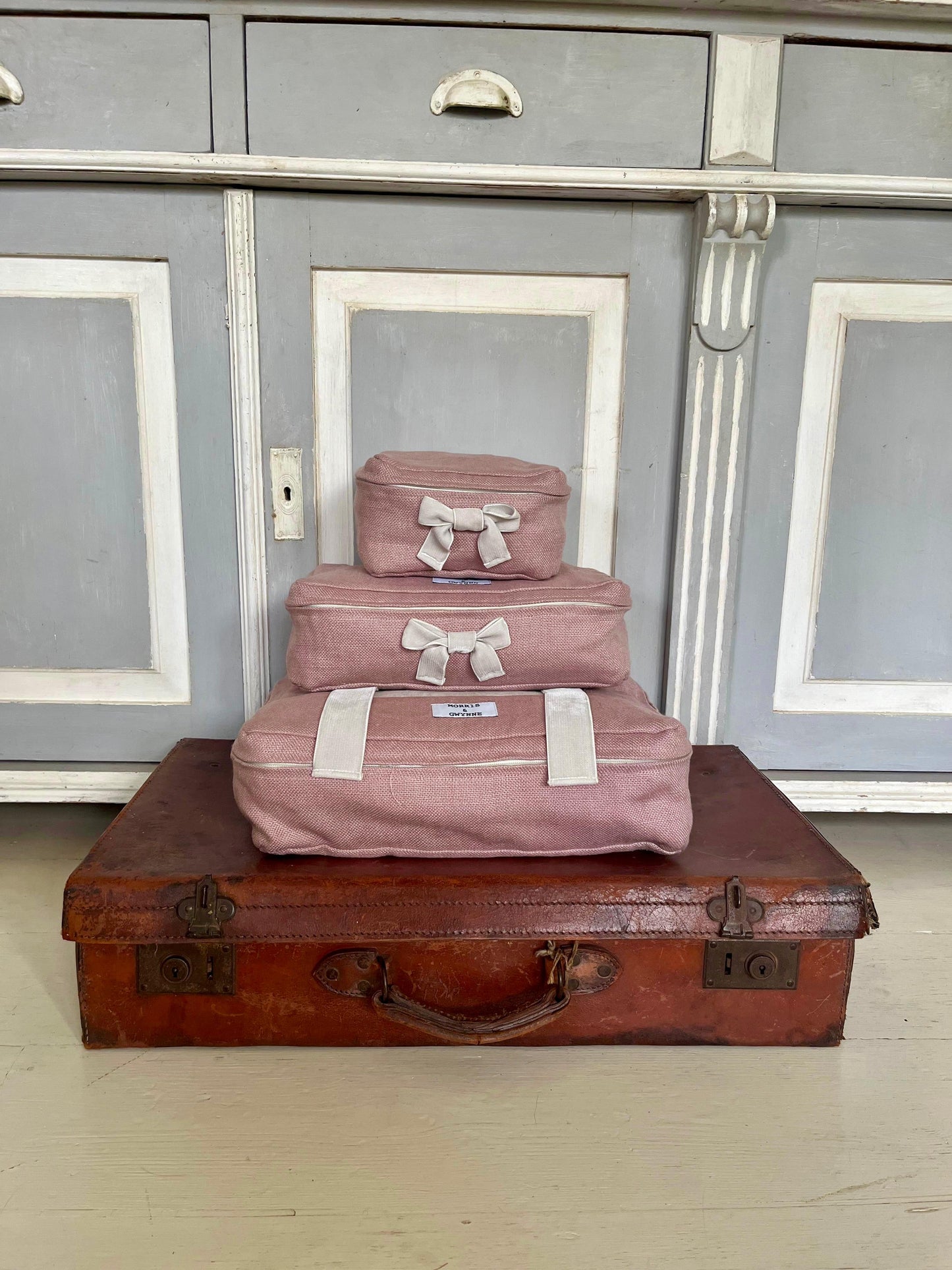 Powys Pink Luxury Linen Packing Cube – Made in Britain - Medium